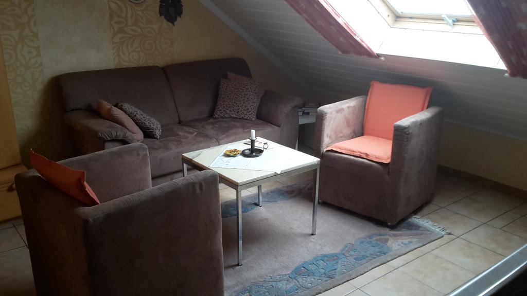 Ferienwohnung M. Lemmermeyer Neumagen-Dhron Esterno foto